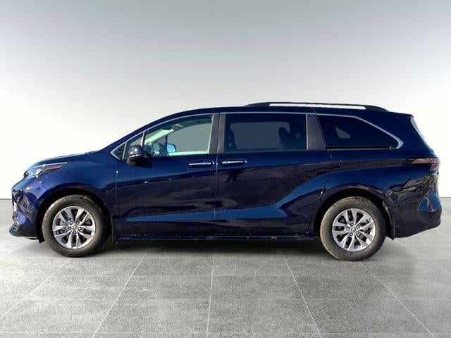 2025 Toyota SIENNA XLE XLE