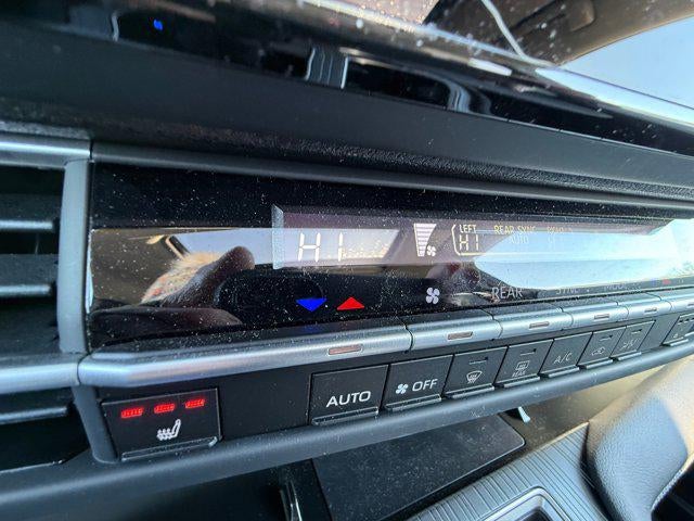 2025 Toyota SIENNA XLE XLE