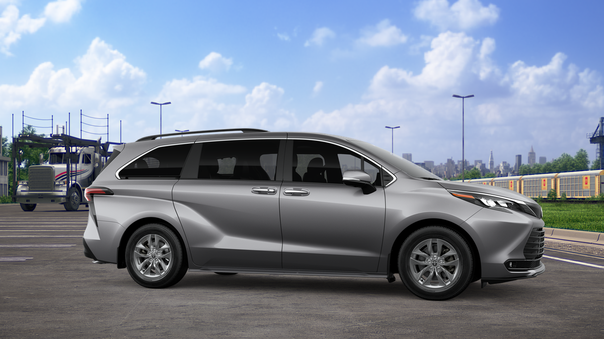 2026 Toyota Sienna XLE
