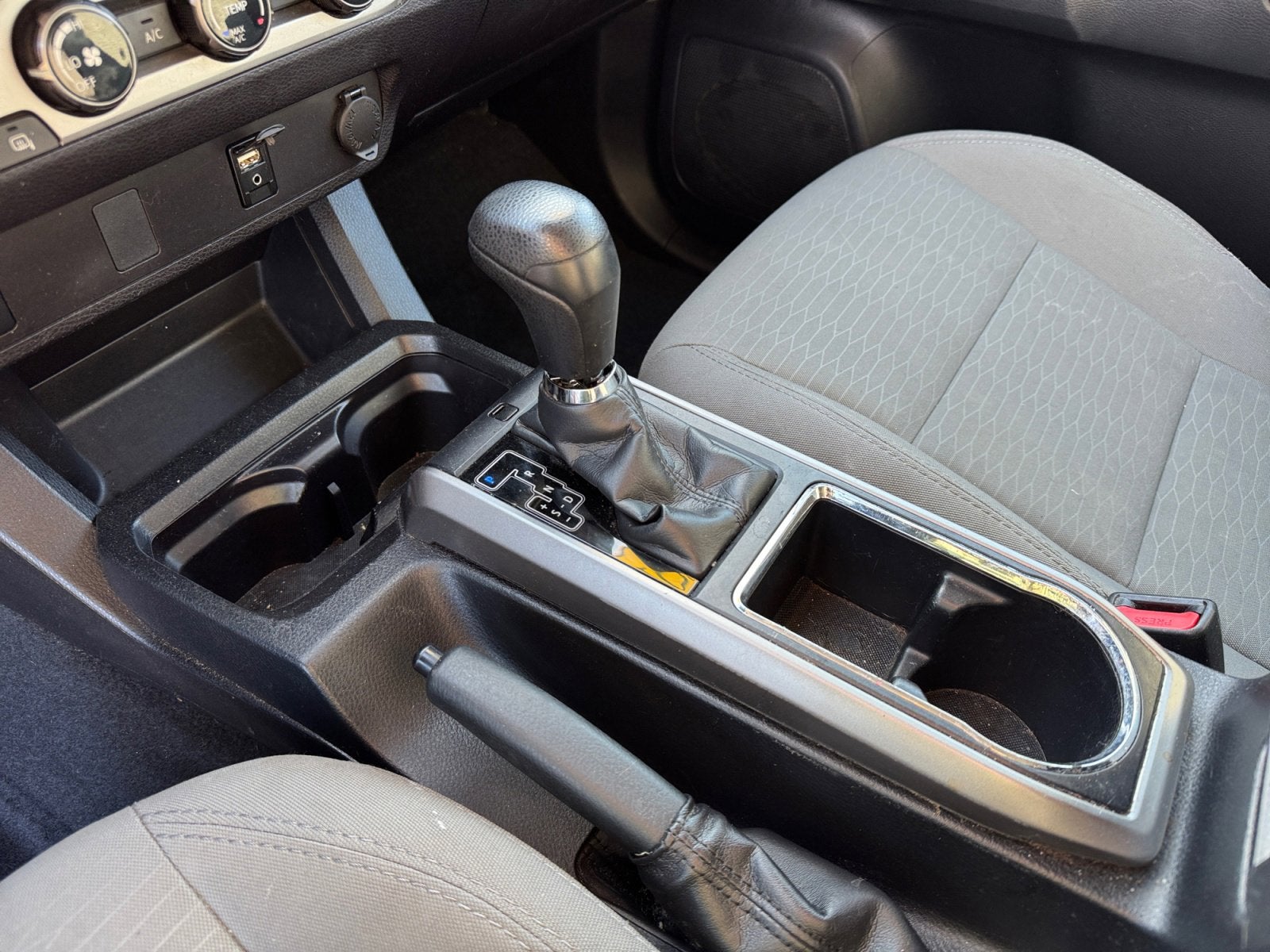 2018 Toyota TACOMA SR5 SR5