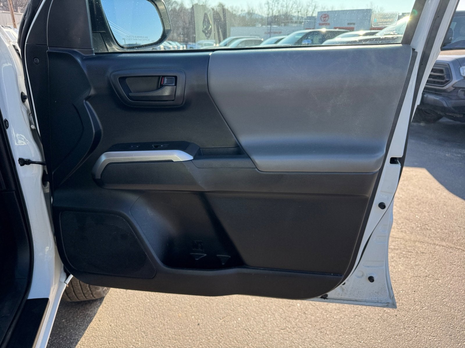 2018 Toyota TACOMA SR5 SR5