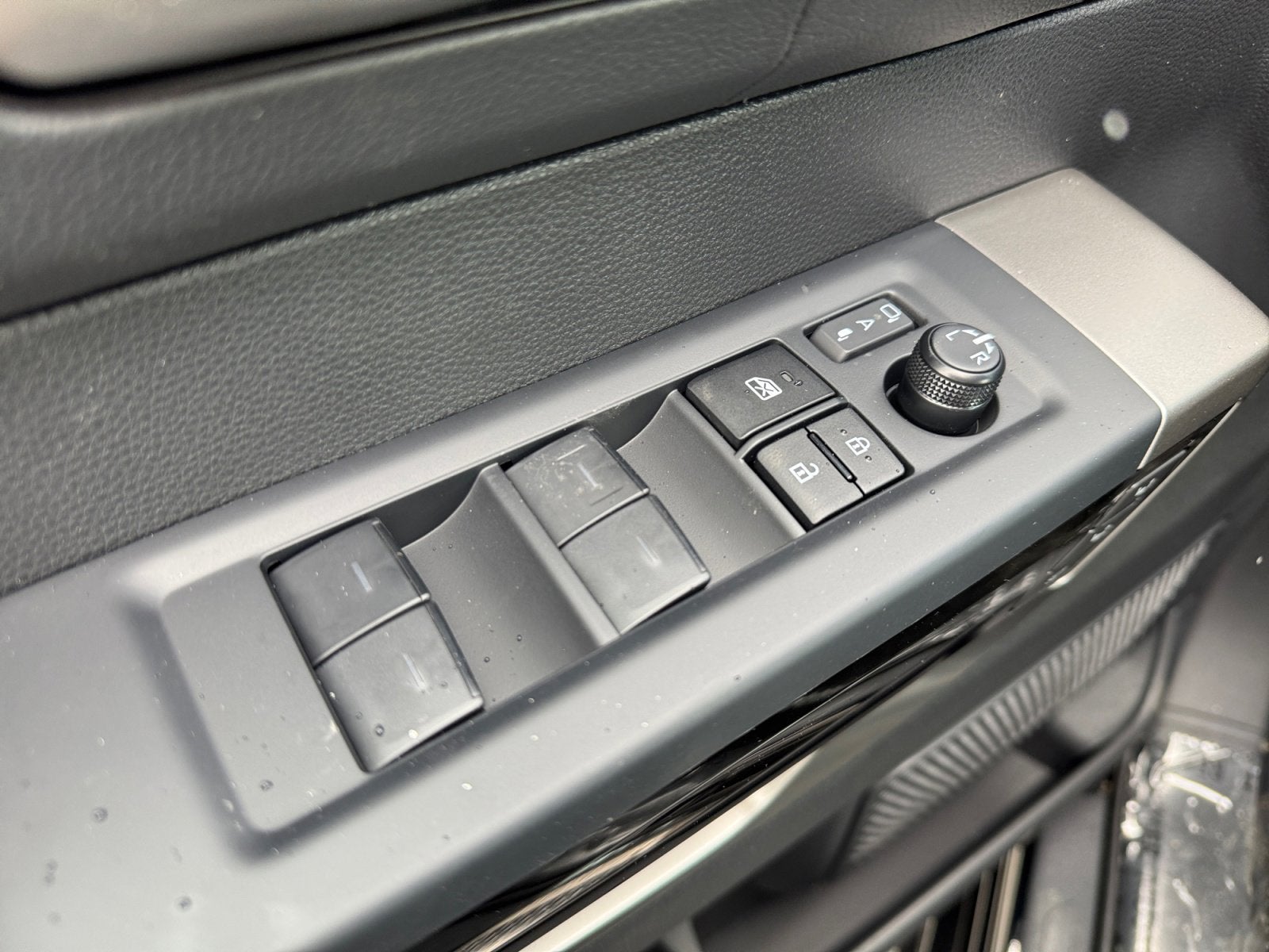 2026 Toyota Tundra Limited Hybrid CrewMax 6.5' Bed