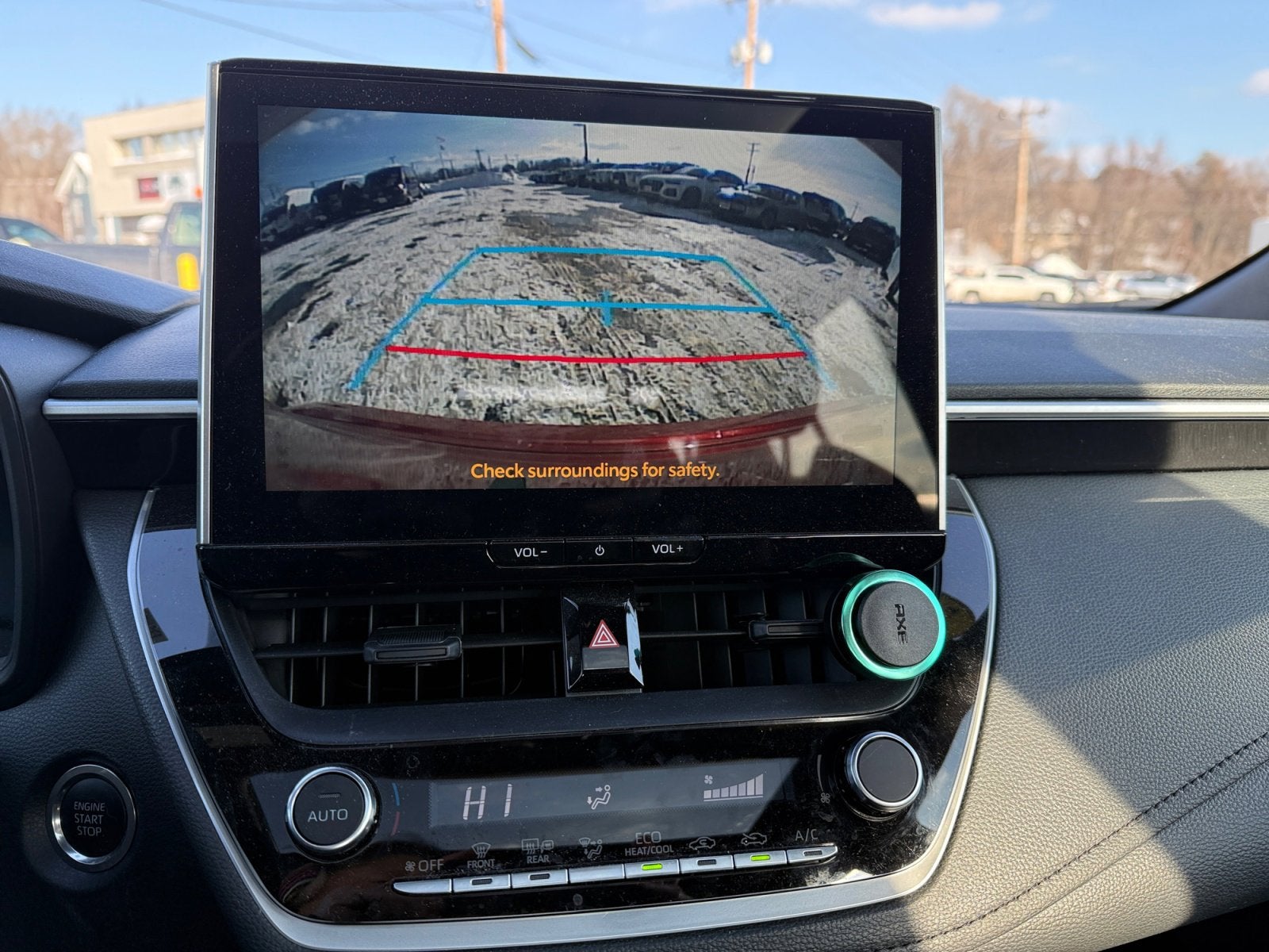 2025 Toyota COROLLA SE