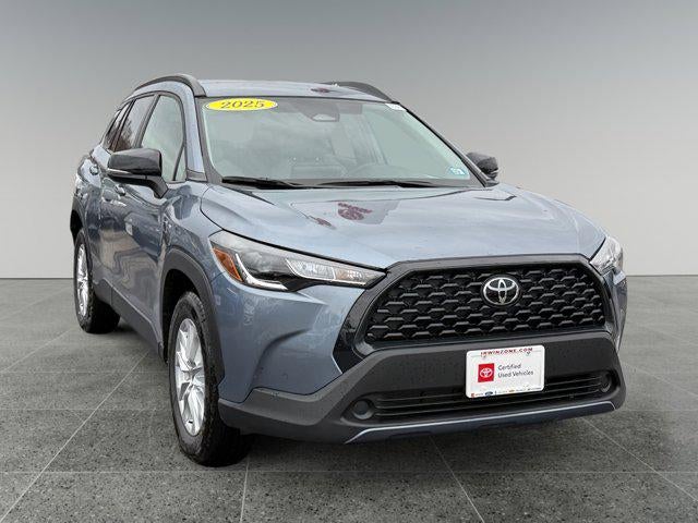 2025 Toyota Corolla Cross LE