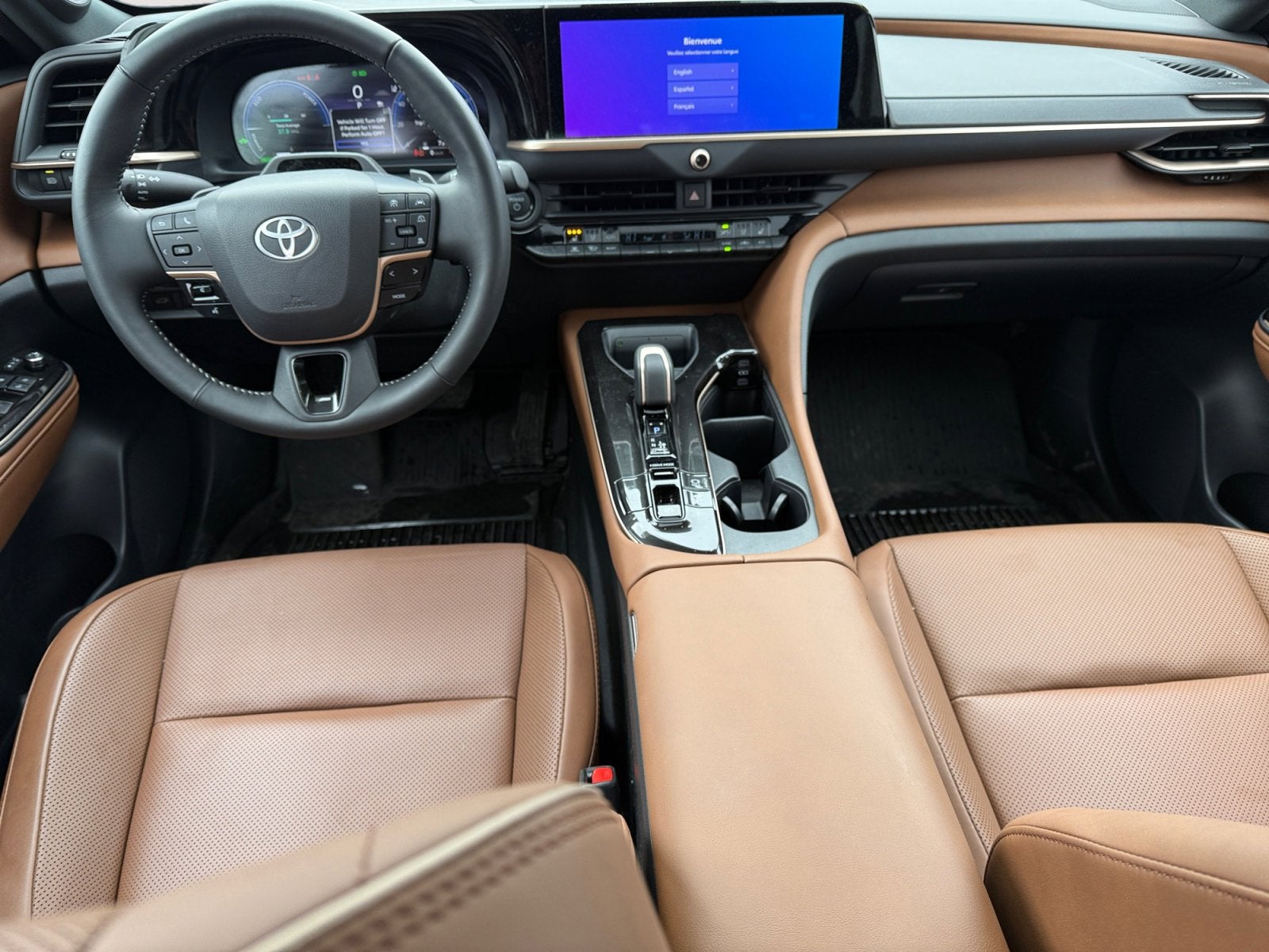 2025 Toyota CROWN SIGNIA Limited