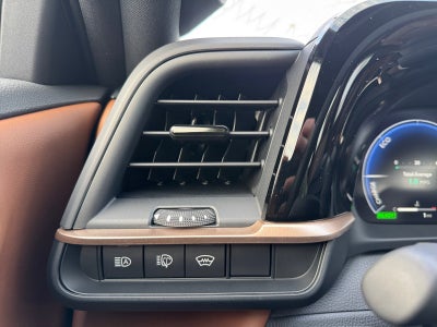 2025 Toyota Toyota Crown Signia Limited