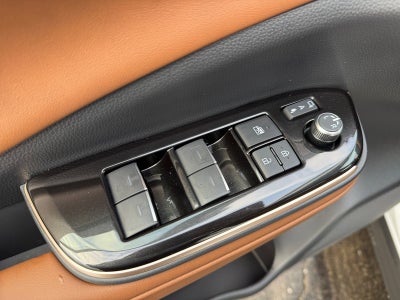 2025 Toyota Toyota Crown Signia Limited