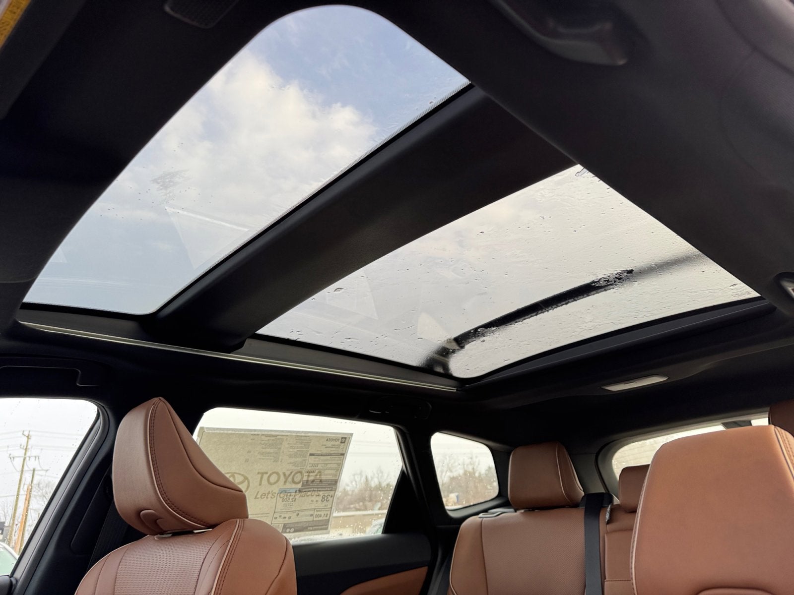 2025 Toyota Toyota Crown Signia Limited