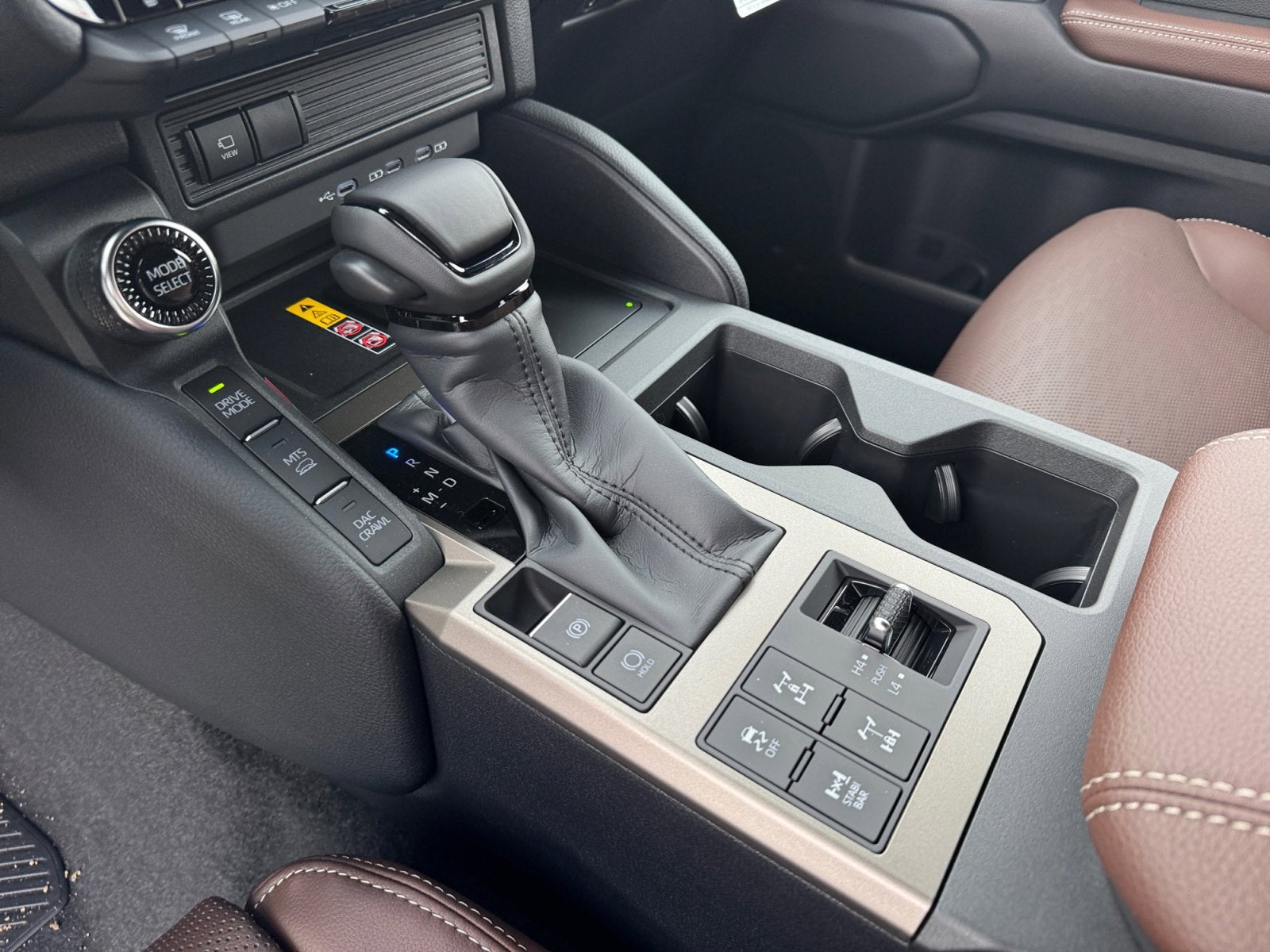 2026 Toyota Land Cruiser 4WD (Natl)