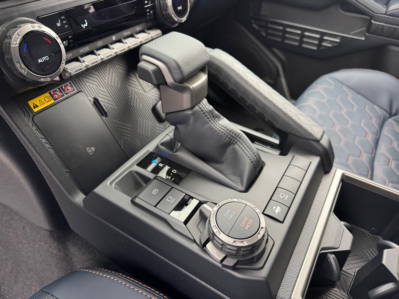 2026 Toyota 4Runner i-FORCE MAX Platinum