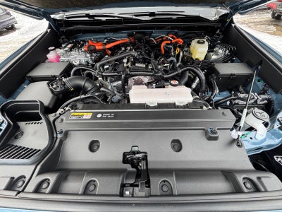 2026 Toyota 4Runner i-FORCE MAX Platinum