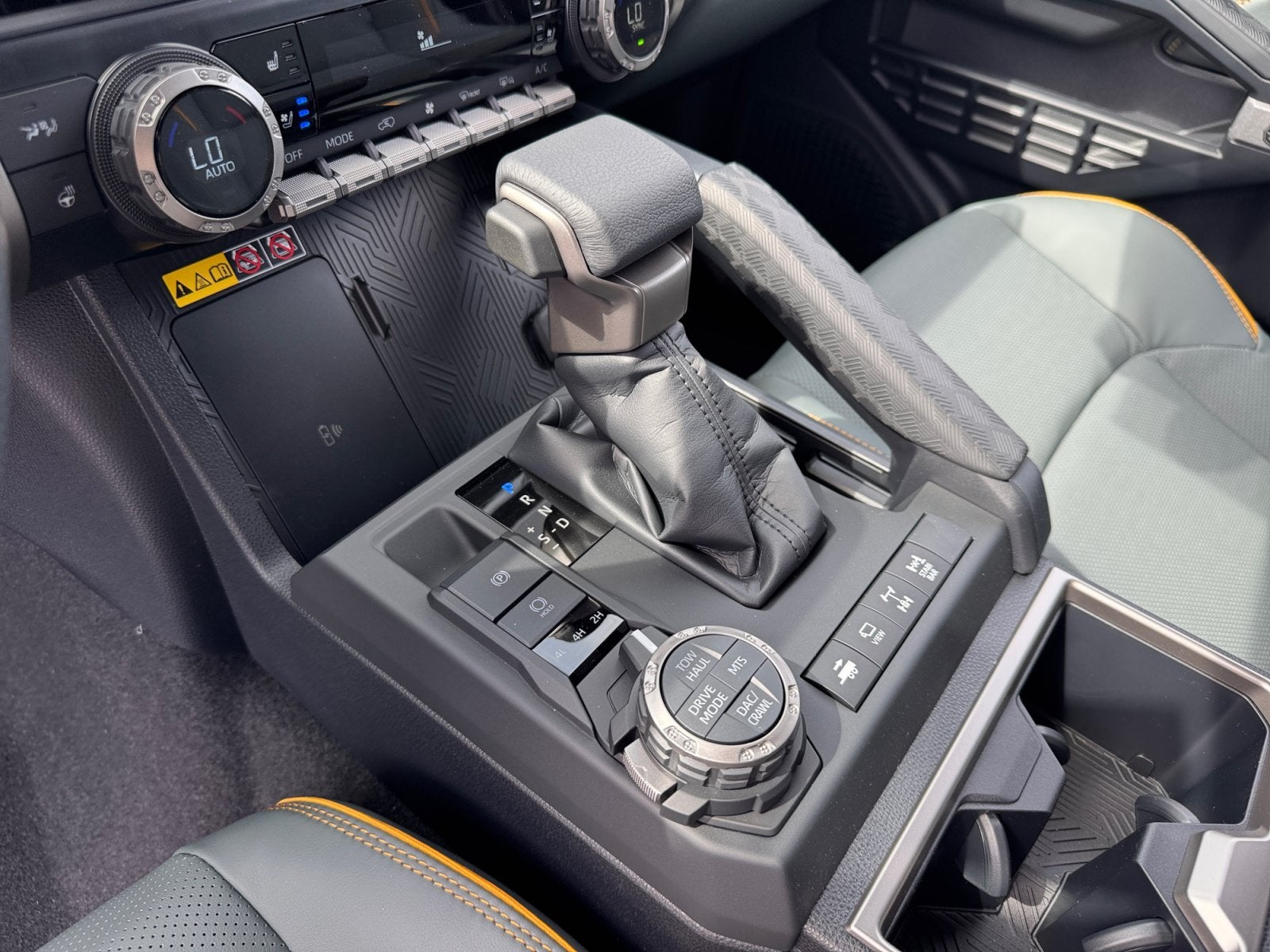 2026 Toyota 4Runner Hybrid Trailhunter