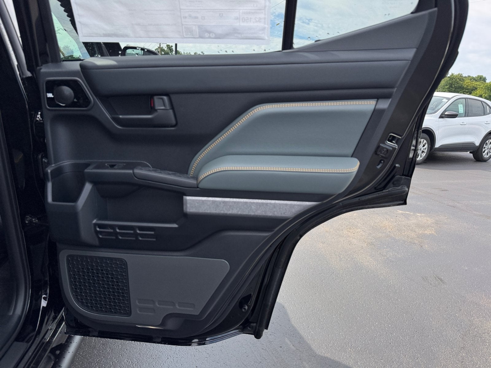 2026 Toyota 4Runner Hybrid Trailhunter