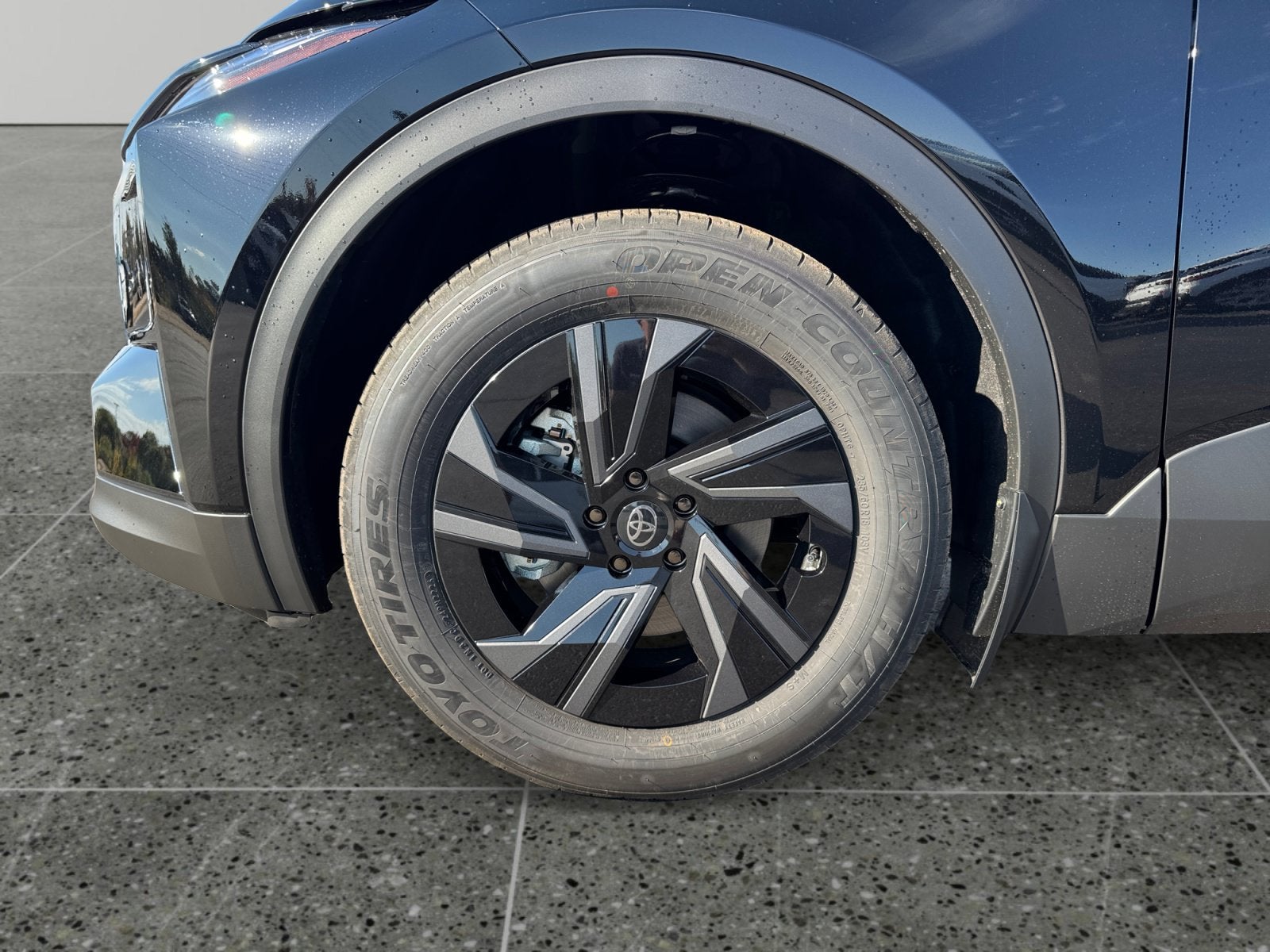 2027 Toyota C-HR SE