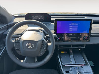 2027 Toyota C-HR SE