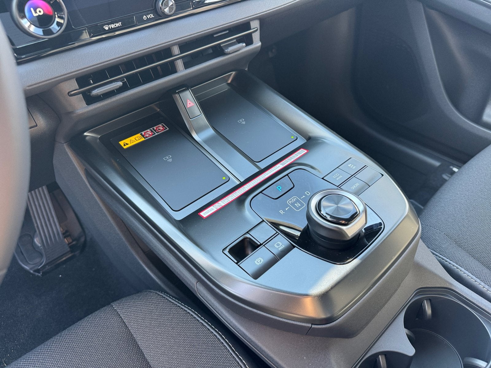 2027 Toyota C-HR SE