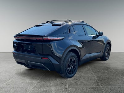 2027 Toyota C-HR SE