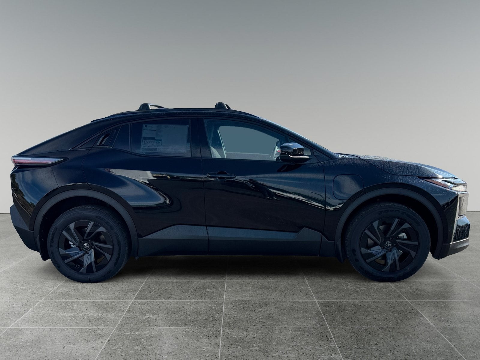 2027 Toyota C-HR SE
