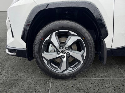 2025 Toyota RAV4 Plug-in Hybrid SE