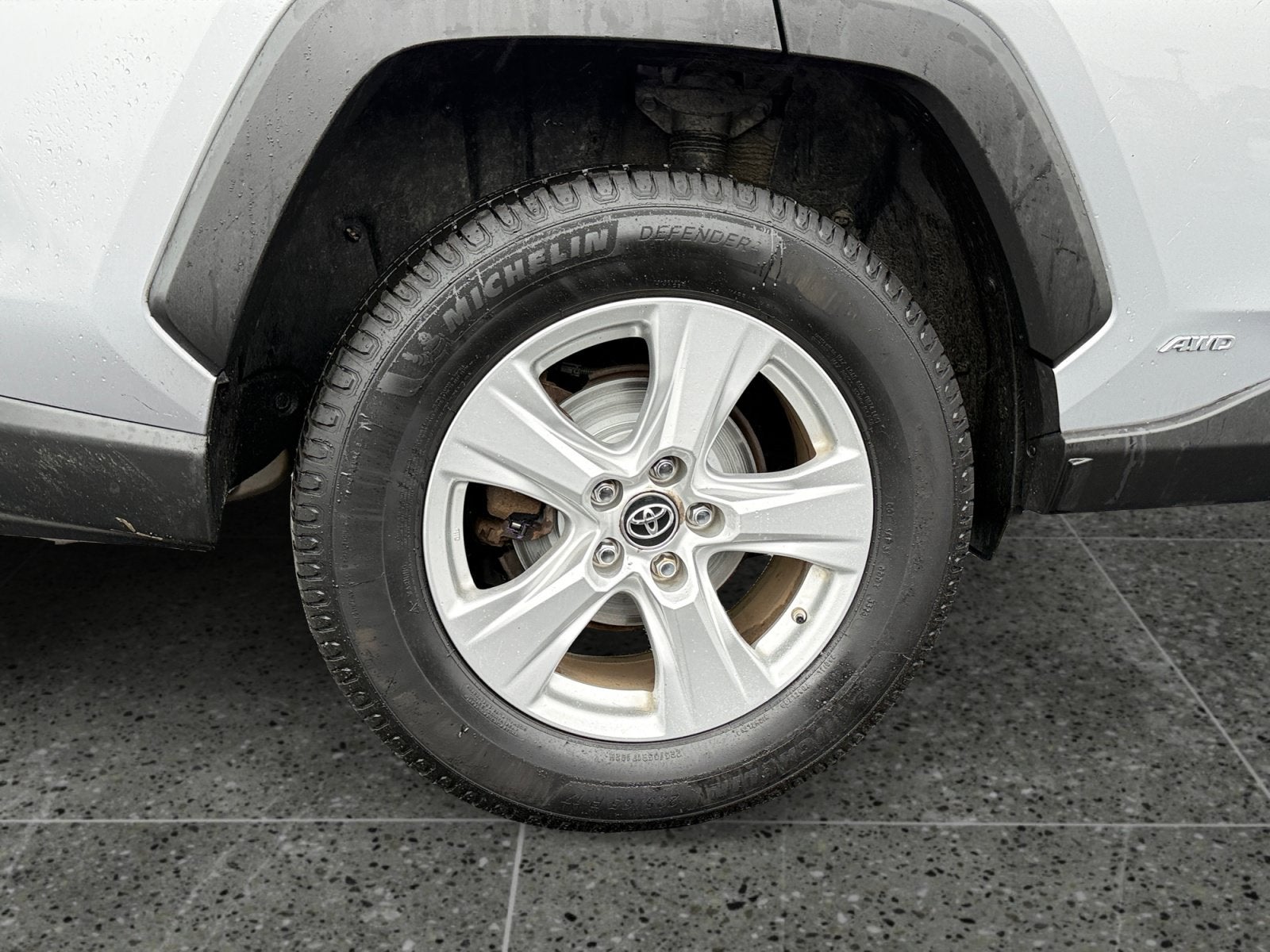2019 Toyota RAV4 Hybrid Hybrid XLE