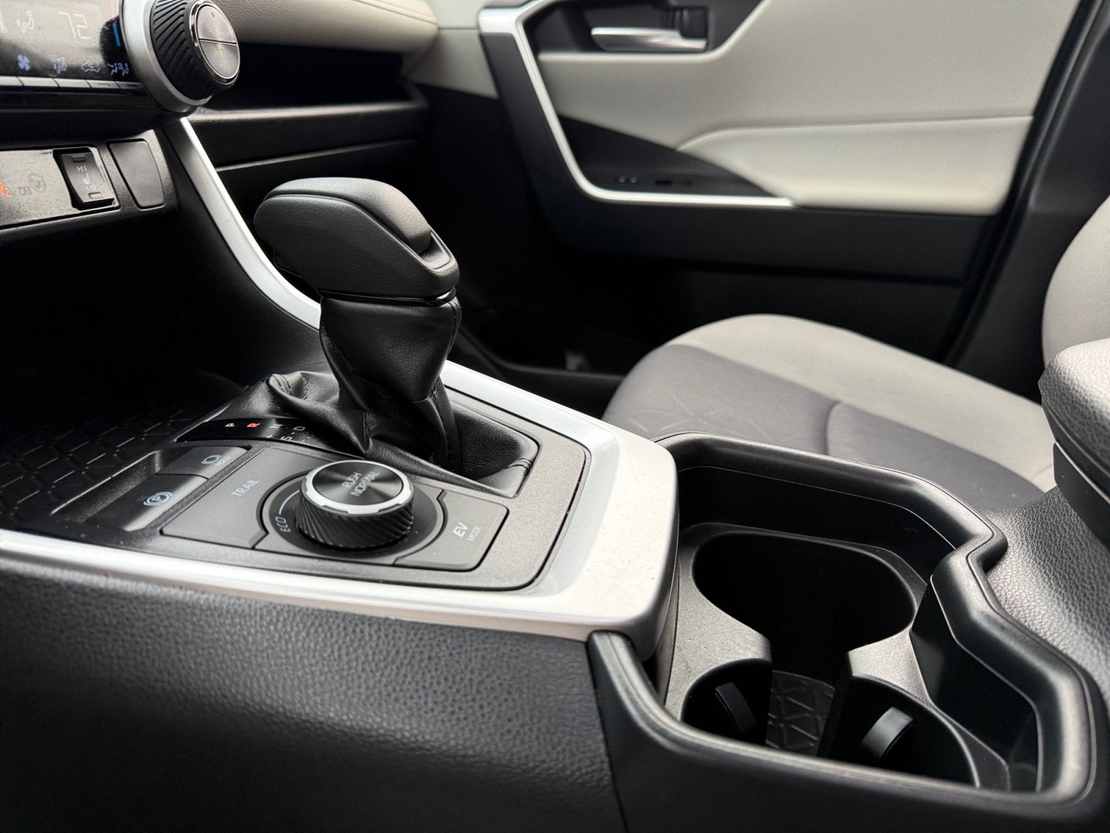 2019 Toyota RAV4 Hybrid Hybrid XLE