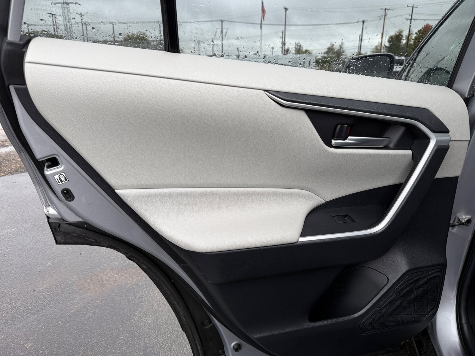 2019 Toyota RAV4 Hybrid Hybrid XLE