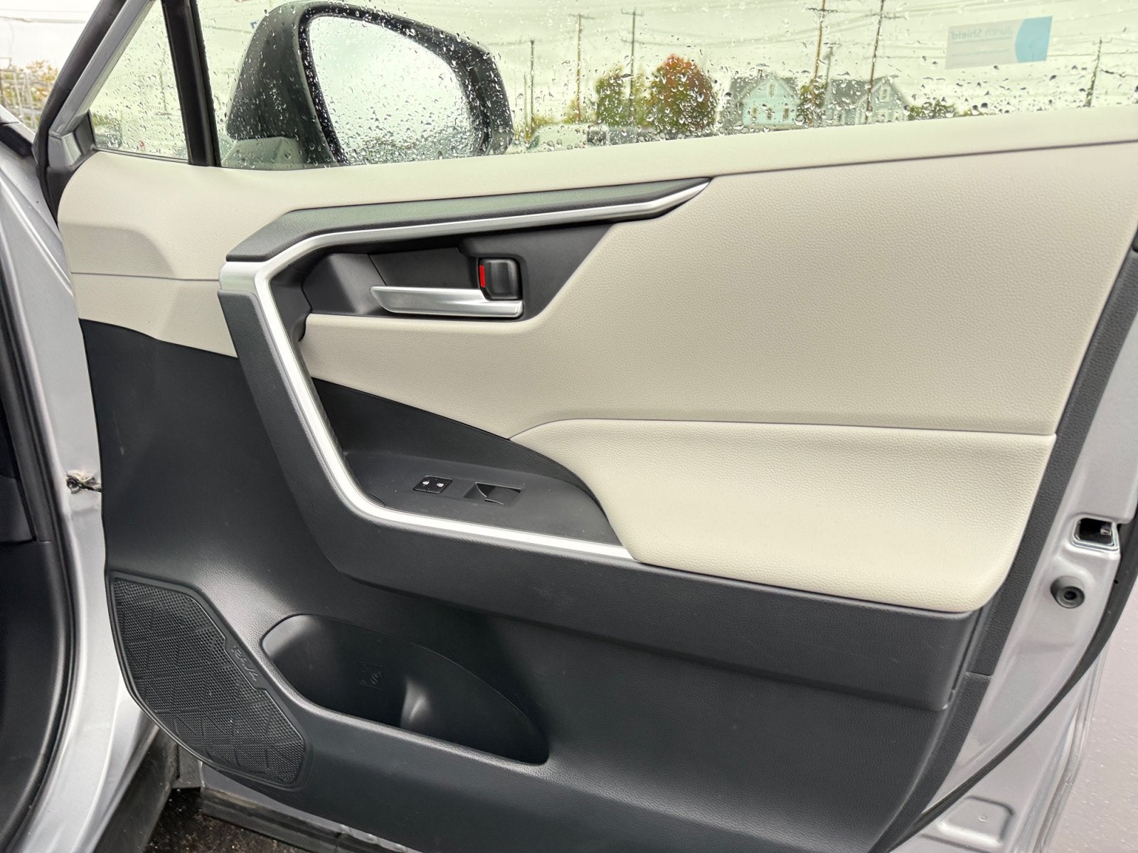 2019 Toyota RAV4 Hybrid Hybrid XLE