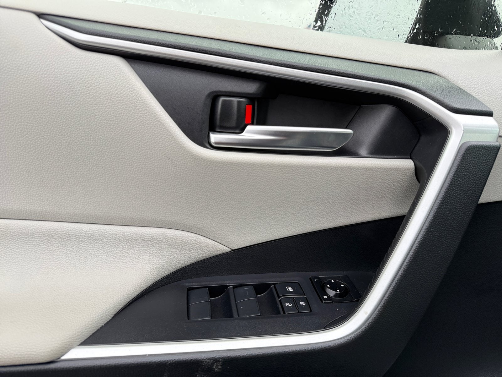 2019 Toyota RAV4 Hybrid Hybrid XLE