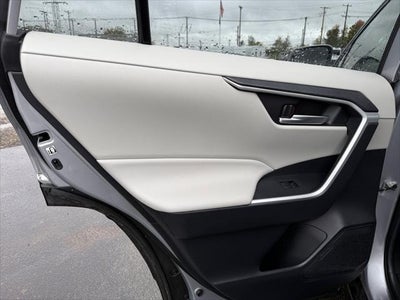 2019 Toyota RAV4 Hybrid Hybrid XLE