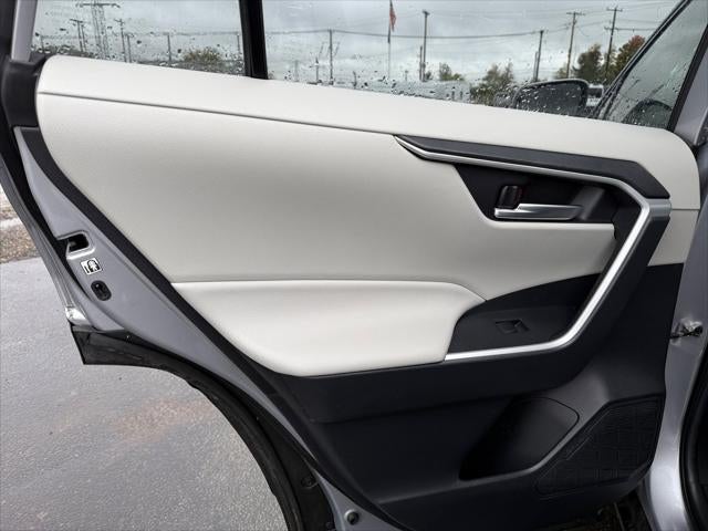 2019 Toyota RAV4 Hybrid Hybrid XLE