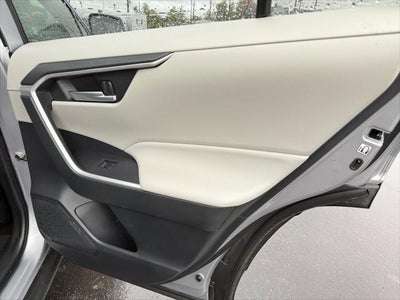2019 Toyota RAV4 Hybrid Hybrid XLE