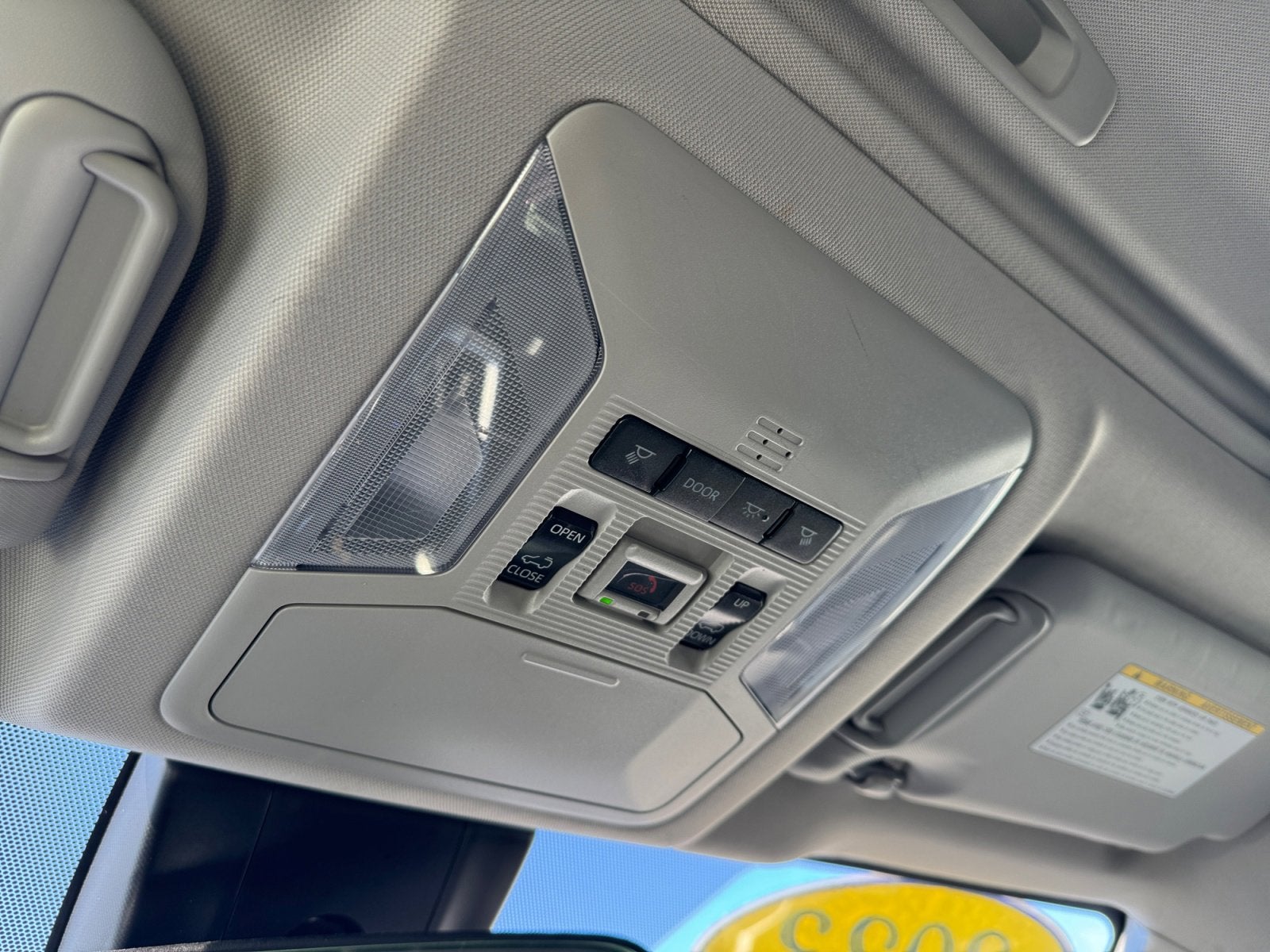 2023 Toyota RAV4 HYBRID Hybrid XLE