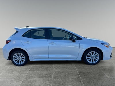 2026 Toyota Corolla Hatchback SE