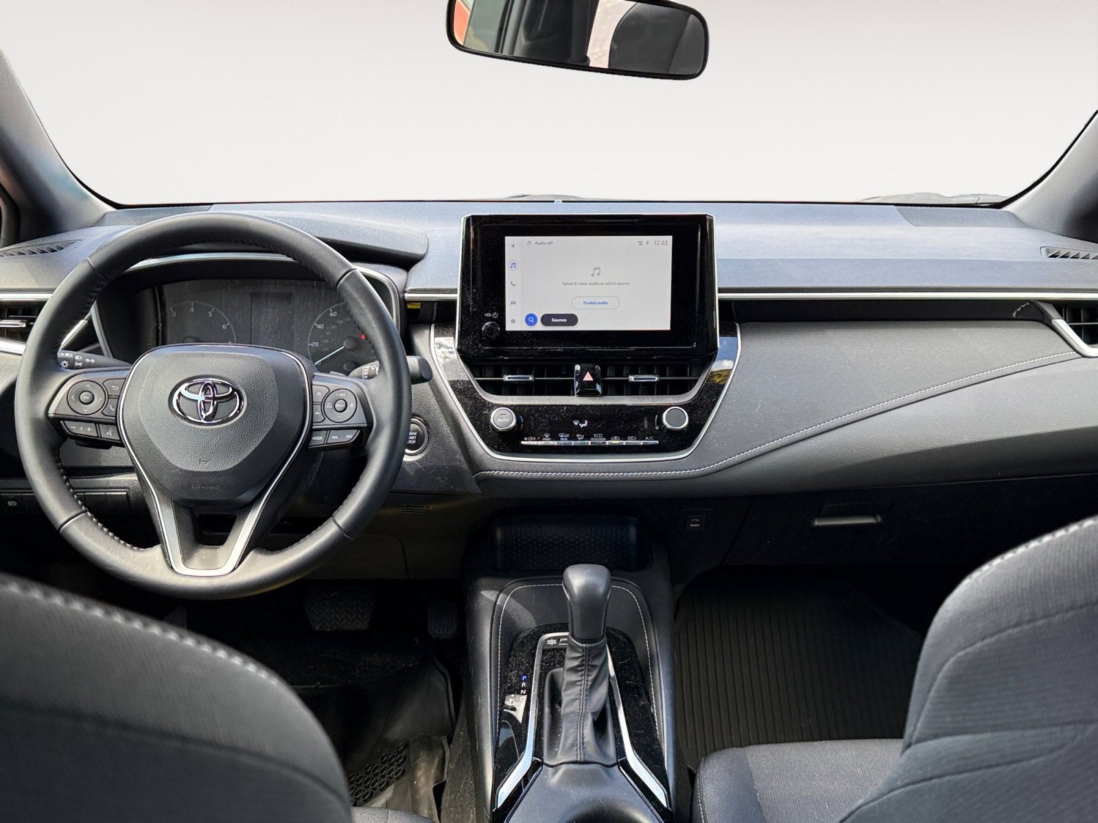 2025 Toyota COROLLA HATCHBACK SE