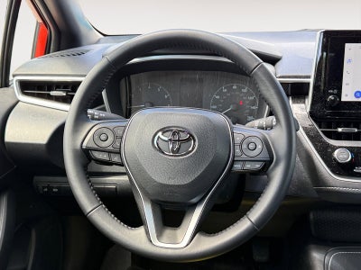 2025 Toyota COROLLA HATCHBACK SE