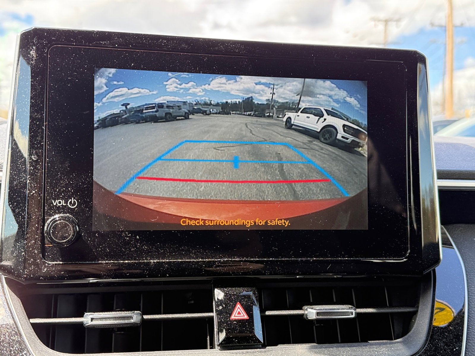 2025 Toyota COROLLA HATCHBACK SE