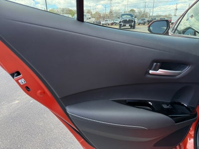 2025 Toyota COROLLA HATCHBACK SE