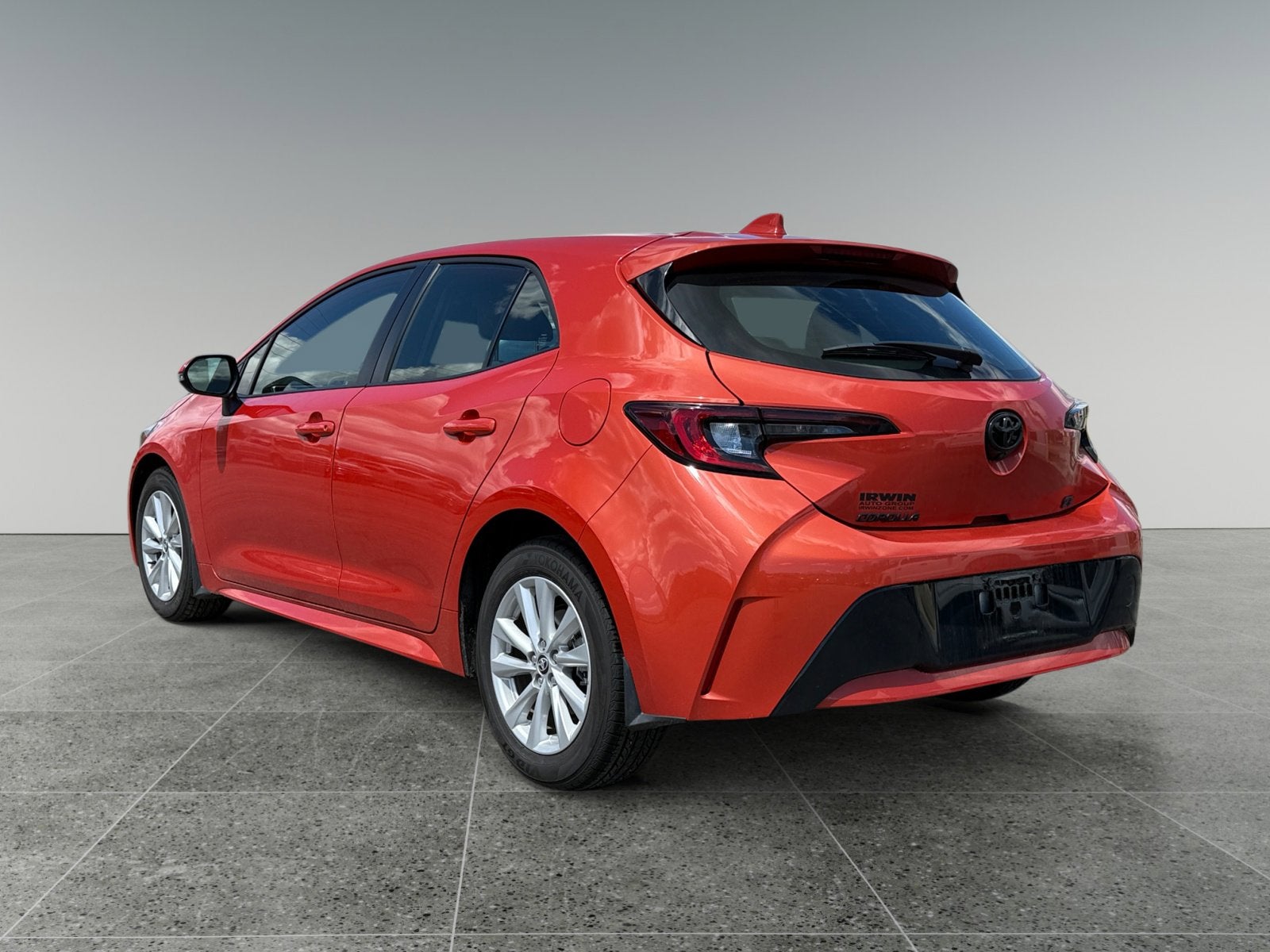 2025 Toyota COROLLA HATCHBACK SE